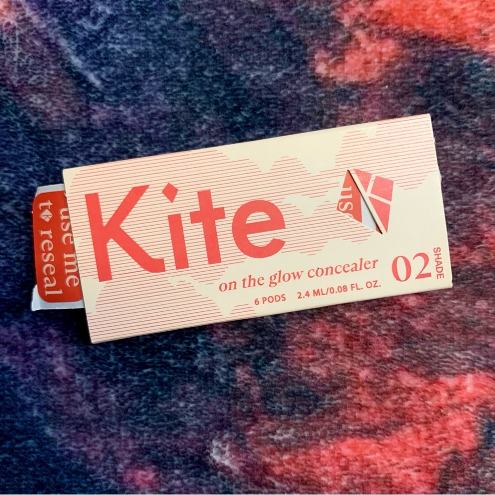 💜 Kite On the Glow Concealer Shade 02 - NWT